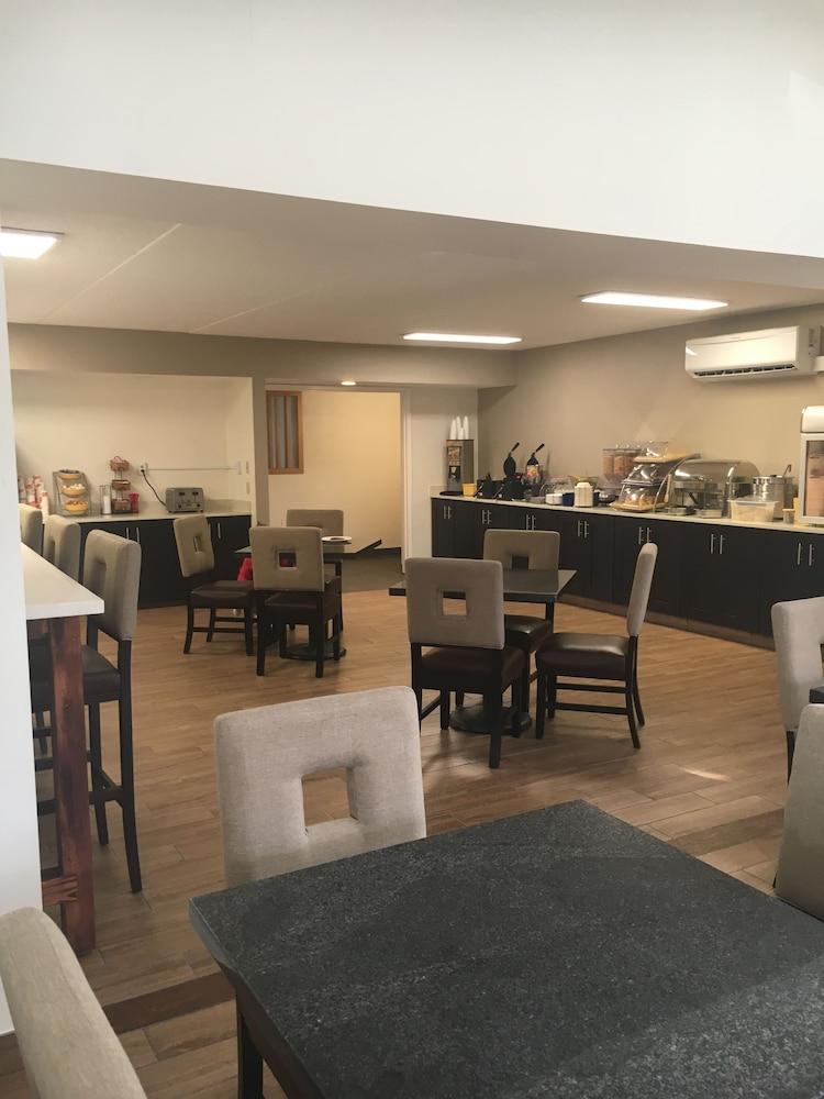 Quality Inn & Suites Clackamas - Portland Kültér fotó