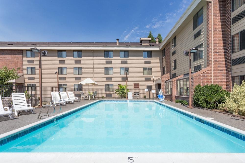 Quality Inn & Suites Clackamas - Portland Kültér fotó