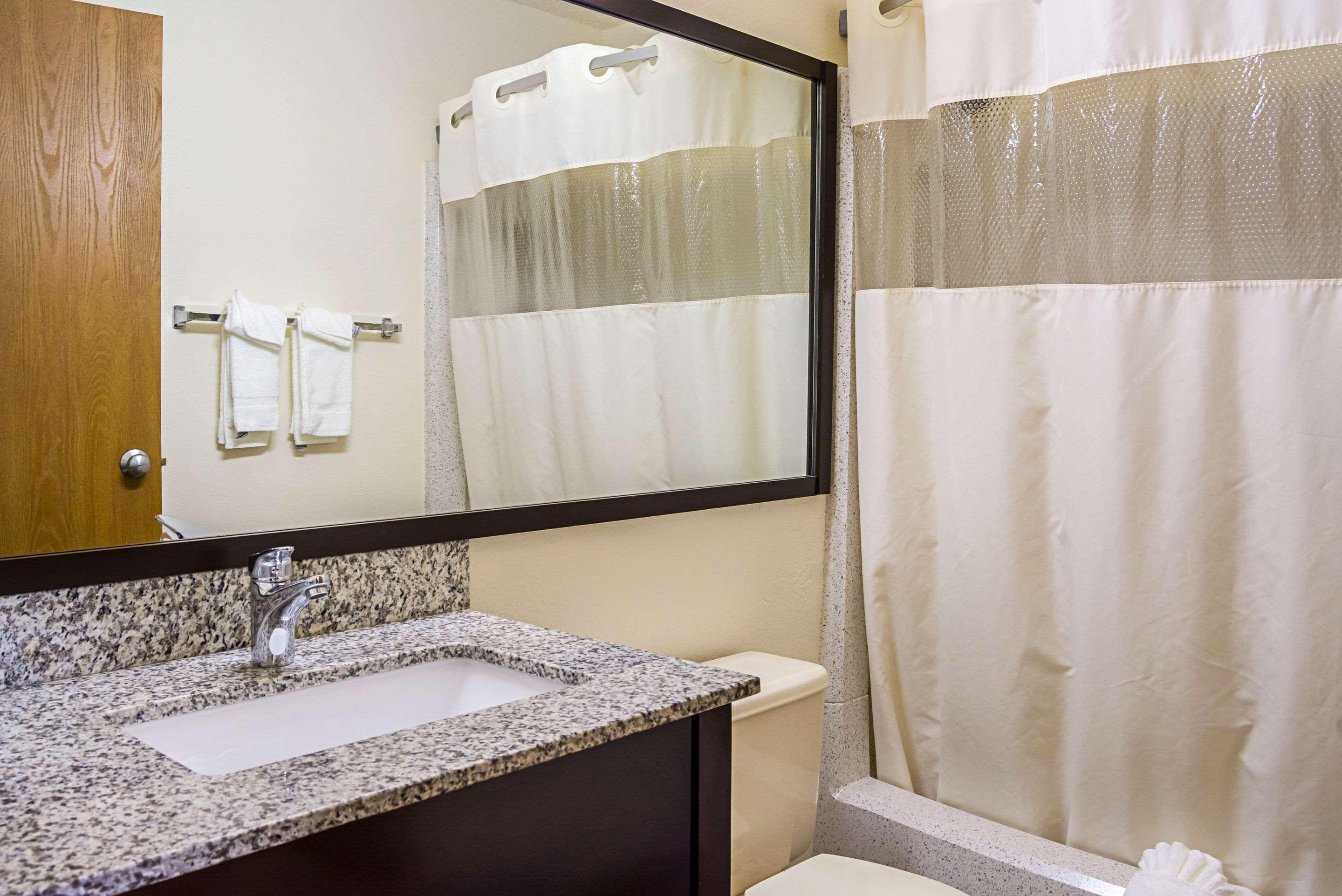 Quality Inn & Suites Clackamas - Portland Kültér fotó