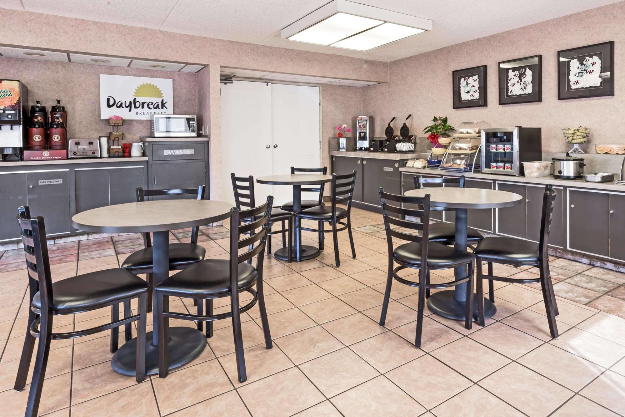 Quality Inn & Suites Clackamas - Portland Kültér fotó